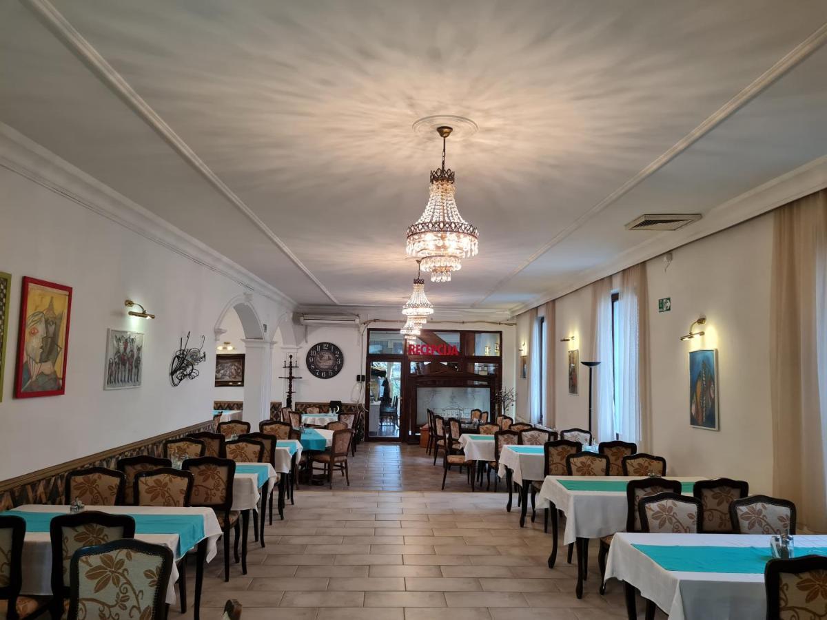 Ugostiteljski Objekat Karibo Hotel Sombor Eksteriør billede