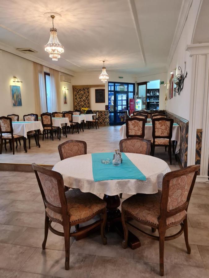 Ugostiteljski Objekat Karibo Hotel Sombor Eksteriør billede