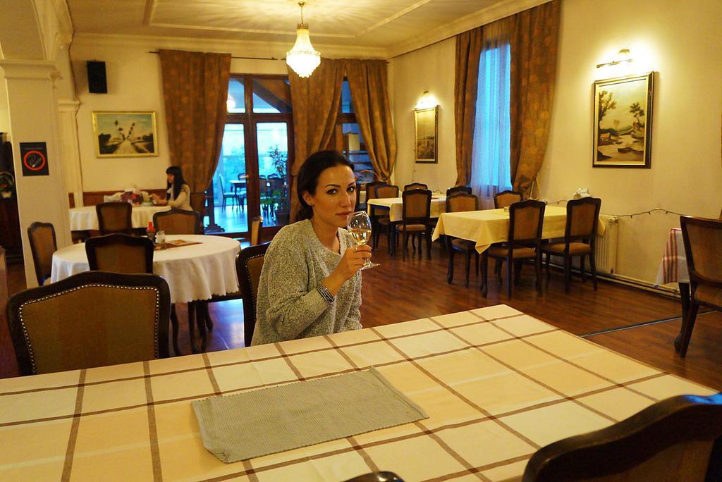 Ugostiteljski Objekat Karibo Hotel Sombor Eksteriør billede